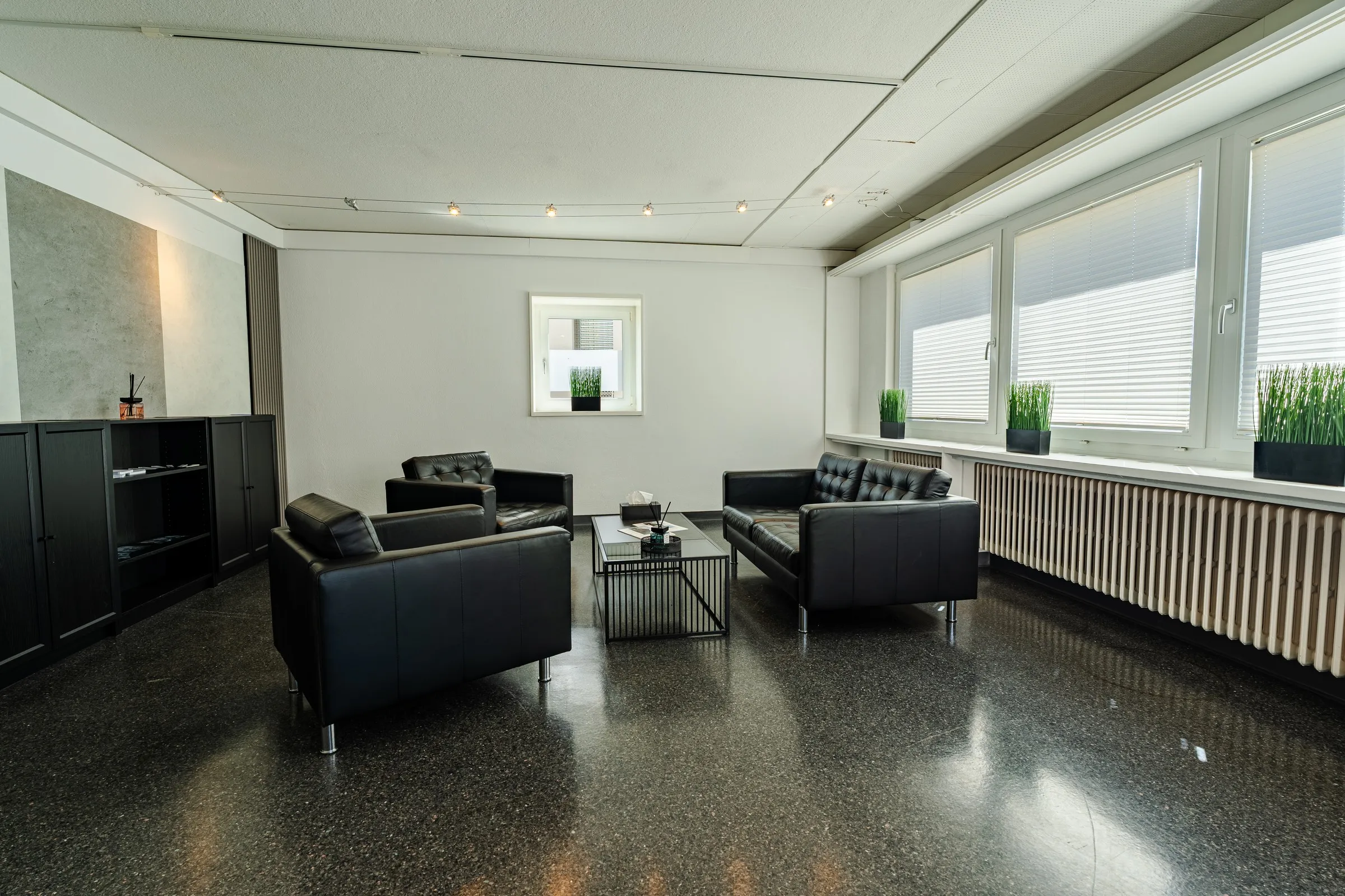 Lounge am Fensterband